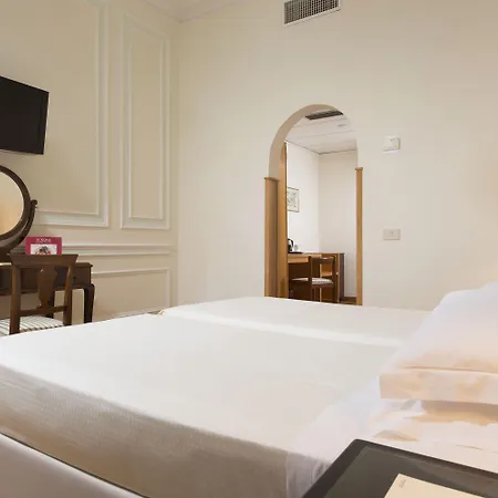 奎里纳莱酒店 4* 罗马