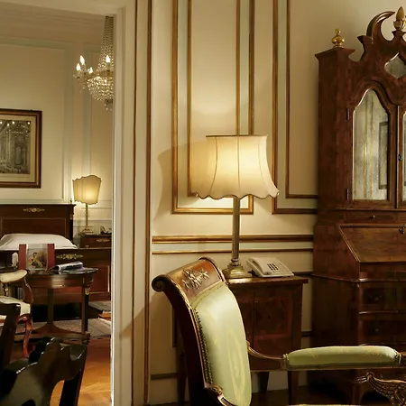 호텔 퀴리날레 로마